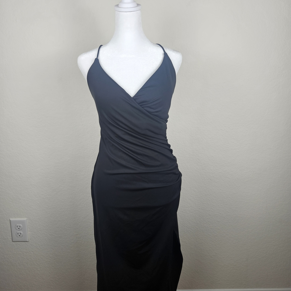HALARA Black Midi Dress